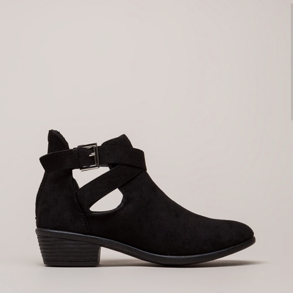 Black Booties